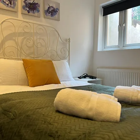 Lovely Garden Flat Near Emirates Stadium And Kings Cross St Pancras Station Londen Buitenkant foto