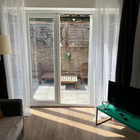 Lovely Garden Flat Near Emirates Stadium And Kings Cross St Pancras Station Londen Buitenkant foto